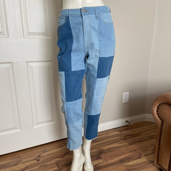 Hollister Ultra High Rise Mom Jeans Patchwork Size 27 - Picture 2 of 11